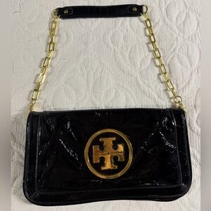 Tory Burch Black Patent Leather Shoulder Bag with Gold Logo Chain